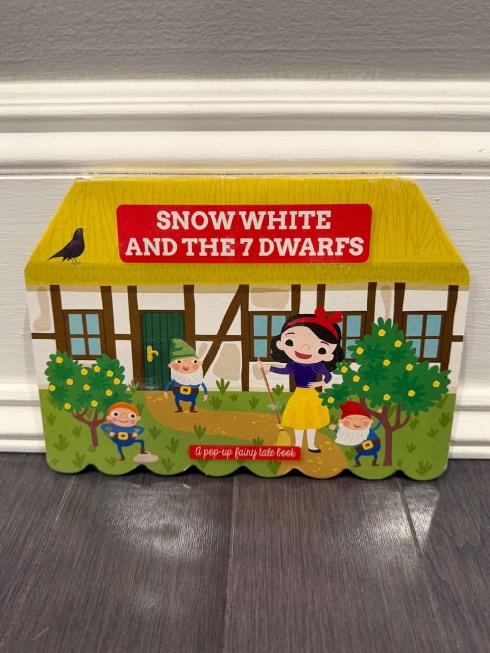 Disney Snow White Pop-Up Book - Yellow, Red, Green Hardcover Book Toddler Kids - Picture 1 of 5